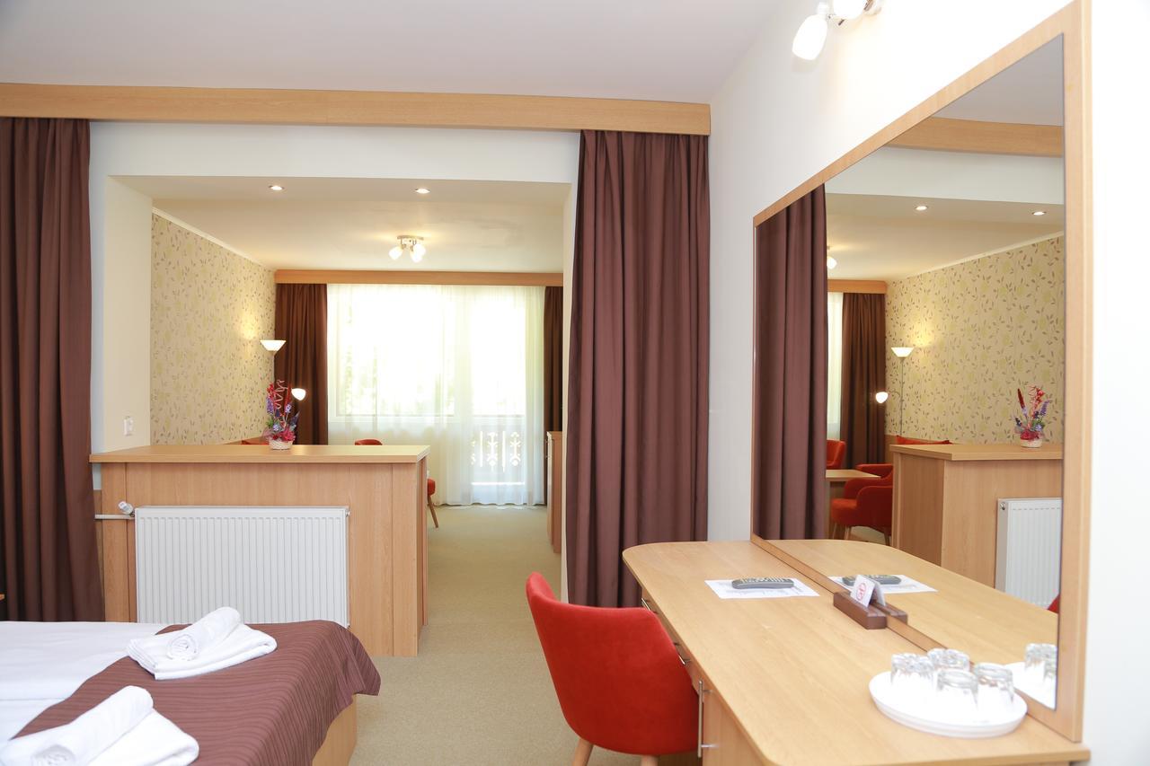 Hotel Muresul Health Spa โซวาตา ภายนอก รูปภาพ